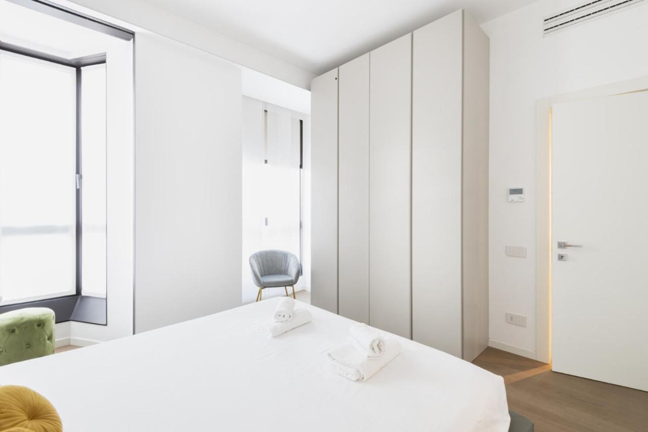 Easylife - Lussuosa Dimora Con Rooftop Condominiale Vista Duomo Milano Eksteriør billede