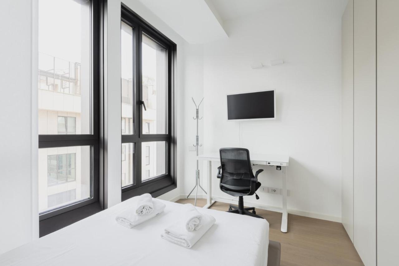 Easylife - Lussuosa Dimora Con Rooftop Condominiale Vista Duomo Milano Eksteriør billede