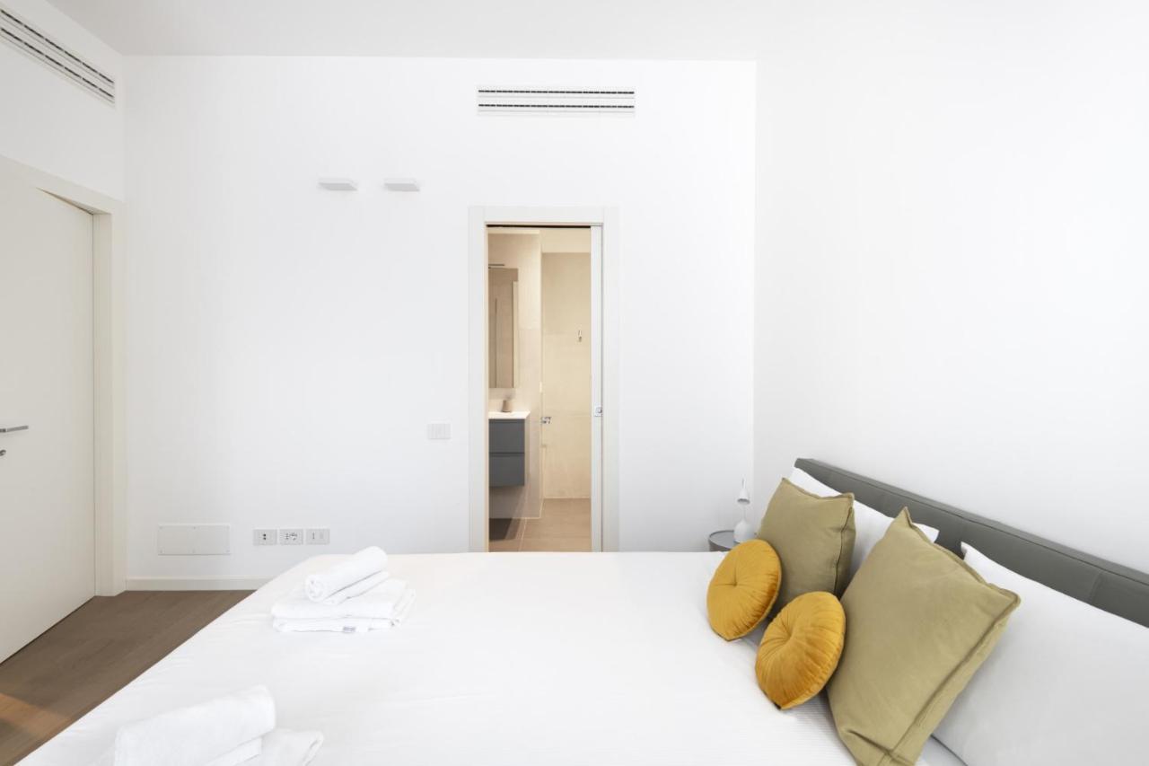 Easylife - Lussuosa Dimora Con Rooftop Condominiale Vista Duomo Milano Eksteriør billede
