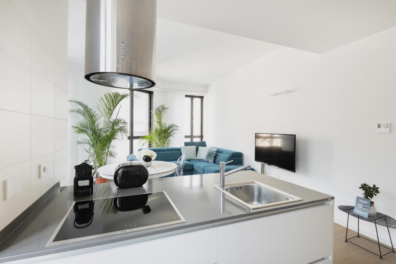 Easylife - Lussuosa Dimora Con Rooftop Condominiale Vista Duomo Milano Eksteriør billede
