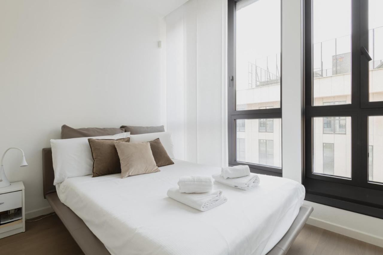 Easylife - Lussuosa Dimora Con Rooftop Condominiale Vista Duomo Milano Eksteriør billede